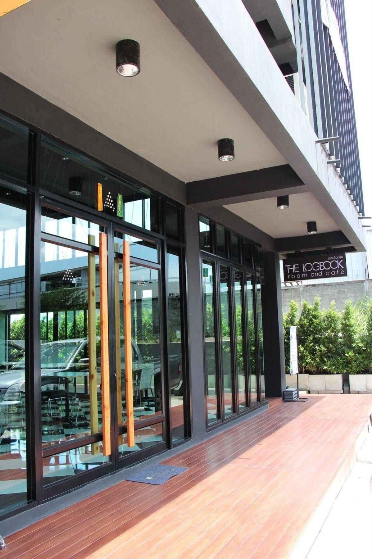 The Logbook Room And Cafe' Çonburi Dış mekan fotoğraf