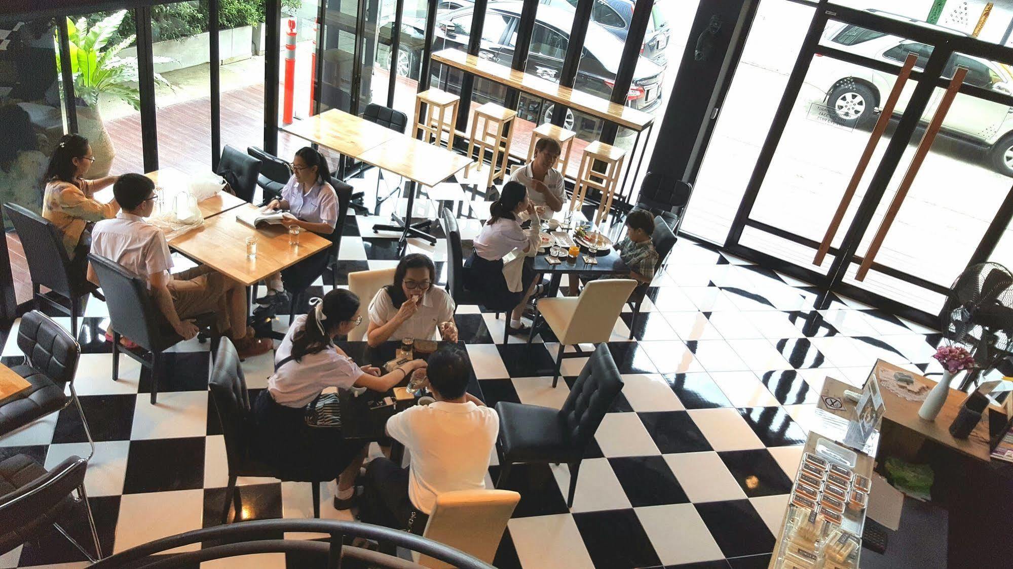 The Logbook Room And Cafe' Çonburi Dış mekan fotoğraf