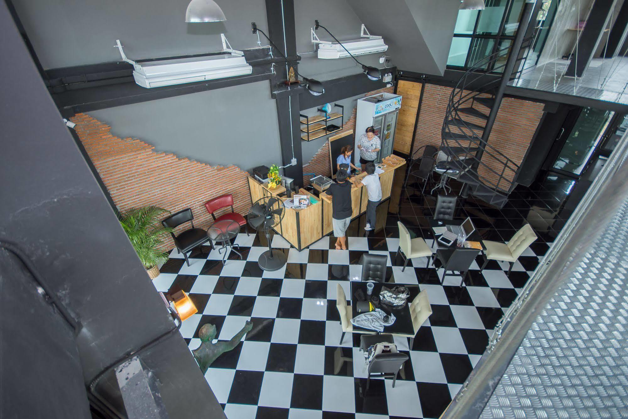 The Logbook Room And Cafe' Çonburi Dış mekan fotoğraf